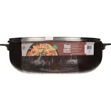 Victoria 9-Quart Nonstick Caldero