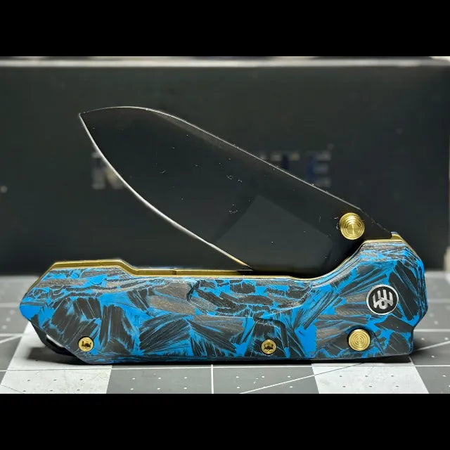 Remette TacKnives Exclusive Glow Cosmic - Crushed Blue Carbon Fiber