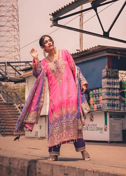 Suits By Sadia Desi glam - Size Large