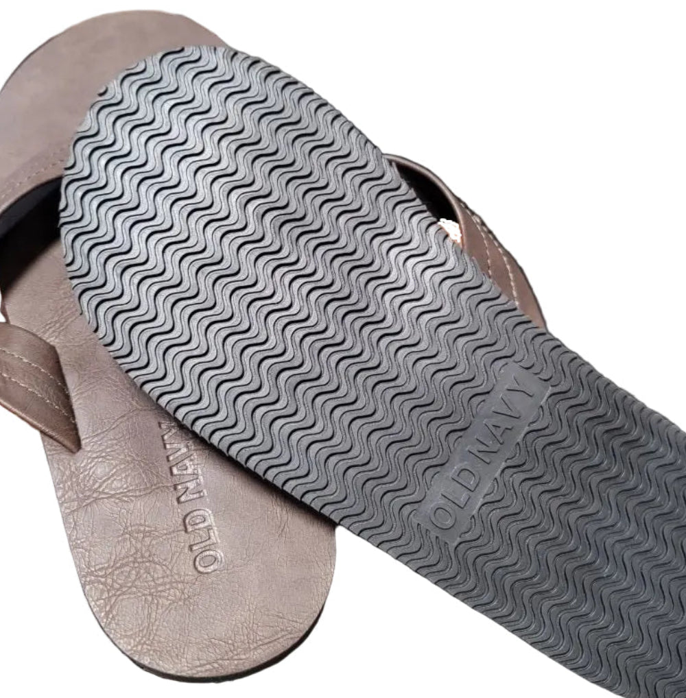OLD NAVY Faux-Leather Flip-Flop Sandals for Men in Dark Brown - 6/7 SM