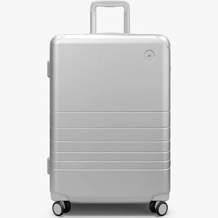 Monos 27-inch Medium Hybrid Spinner Check-In