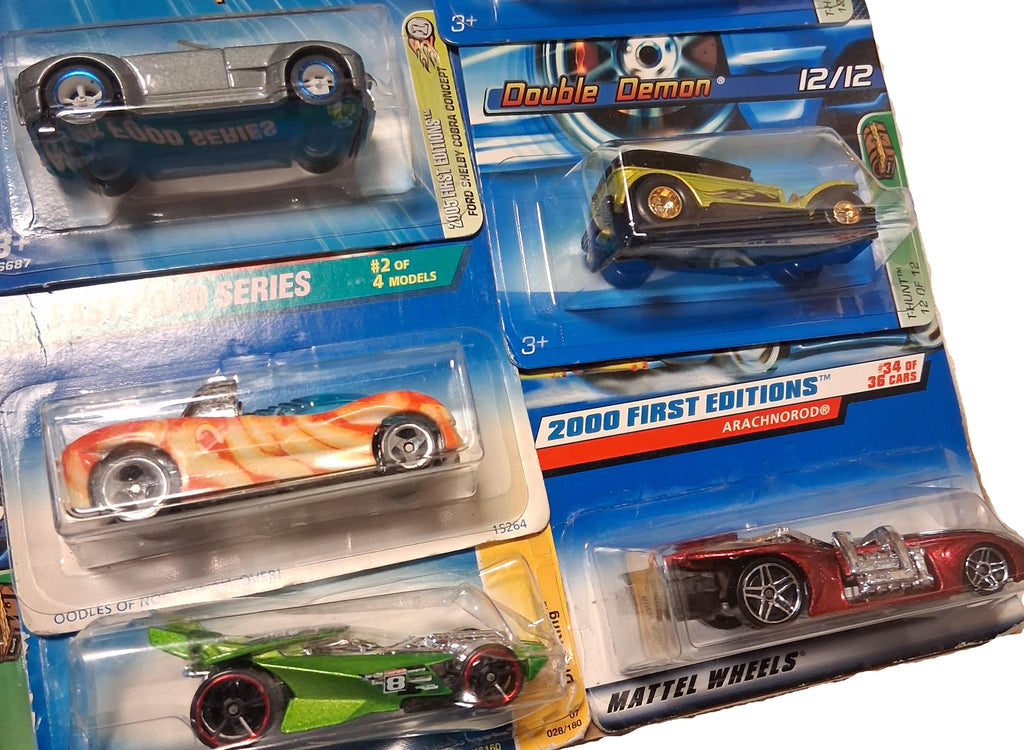 *Hot Wheels, Assorted Collection of 16 Cars