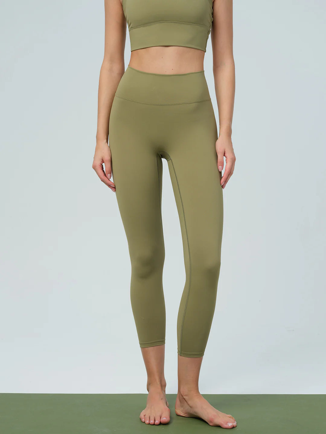Berlook Green Gold Cut Out Leggings 24" - Size: Medium